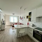 Break - Private Garage, Ac, Balcony Budapešť