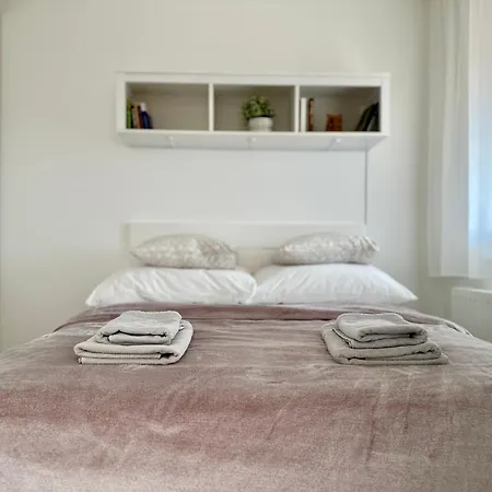 Break - Private Garage, Ac, Balcony Appartamento