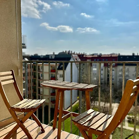 Daire Break - Private Garage, Ac, Balcony Budapeşte