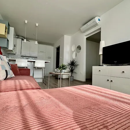 Break - Private Garage, Ac, Balcony * Будапешт