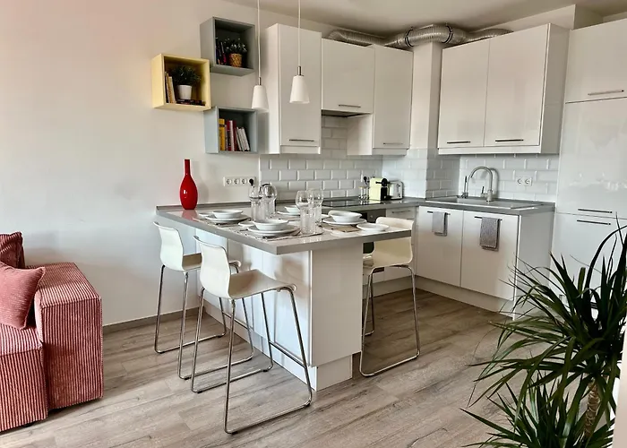 Break - Private Garage, Ac, Balcony * Budapest