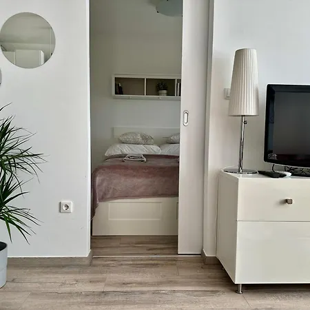 Apartament Break - Private Garage, Ac, Balcony *