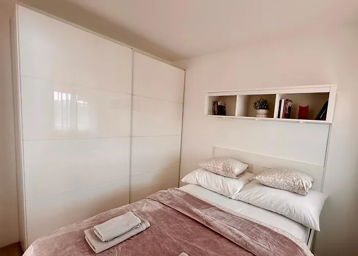 Break - Private Garage, Ac, Balcony Apartment Budapest